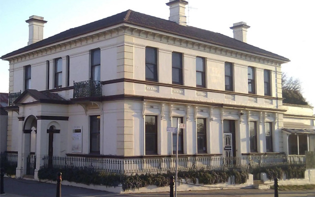 The Bank Guest House Glen Innes