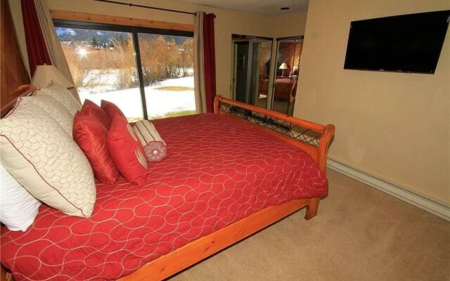 Snowcreek II 220 by RedAwning