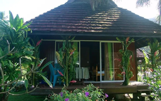 Tauhanihani Village Lodge La Vague Bleue