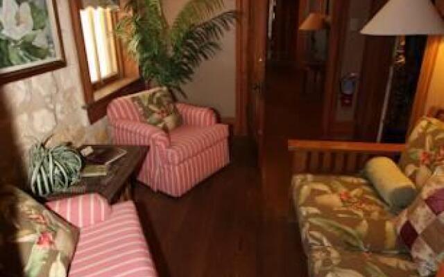 A.L. Patton Suites On Main