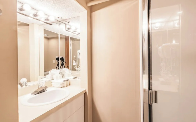 Whistler Vacation Club Lake Placid Lodge - 311