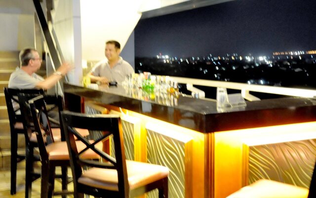 Kay Hotel and Residences