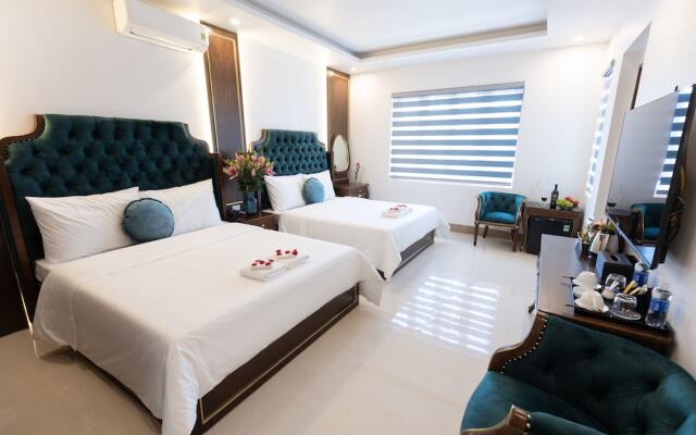 Royal Hotel - Sai Dong - Long Biên