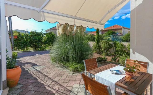 Apartments & Rooms Buble