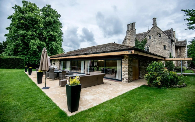 Stonehouse Court Hotel