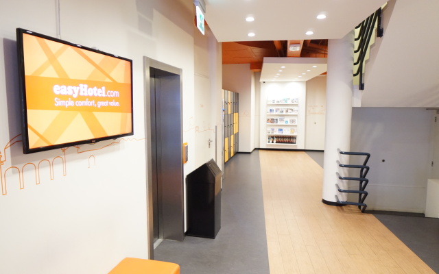 easyHotel The Hague City Centre