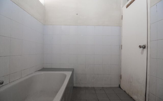 RedDoorz @ Maribaya Street