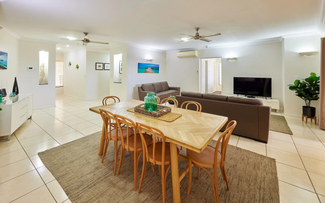 Jack & Newell Holiday Apartments