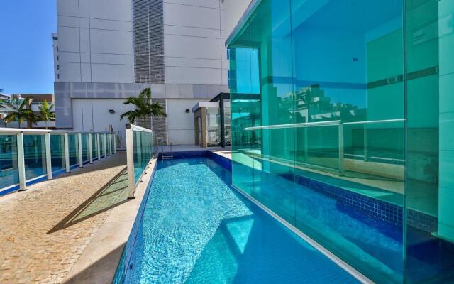 Jade Hotel