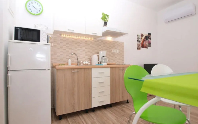 Apartment 1403