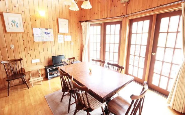 Yamanaka-lake log house HS2