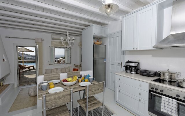 Luxurious Villa in Mykonos with Swimming Pool