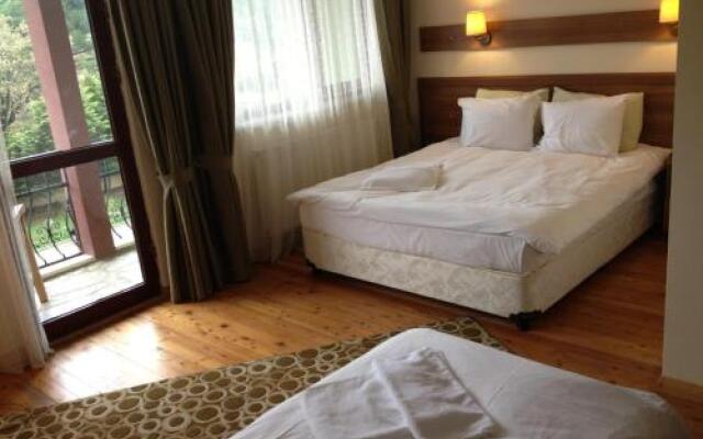 Rhebas Hotel