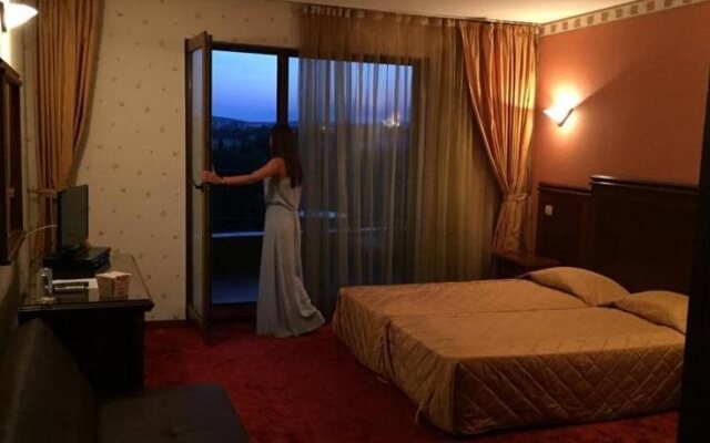 Boliari Hotel