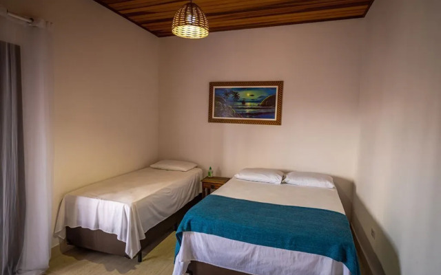 Mar Egeu Arte & Pouso