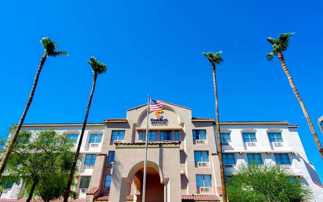 Comfort Inn & Suites Tempe Phoenix Sky Harbor Airport