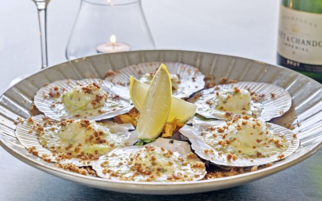 Best Western Plus Ambassador On Ruthven Motor Inn