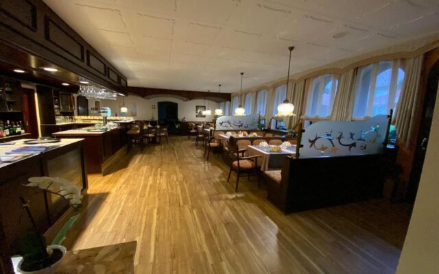 Hotel Ristorante Herbstein