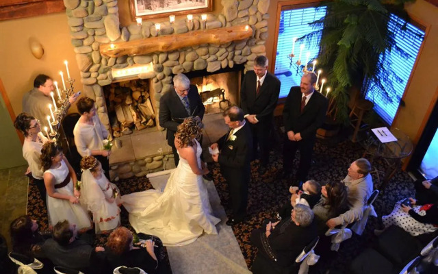 Elkwater Lake Lodge and Resort