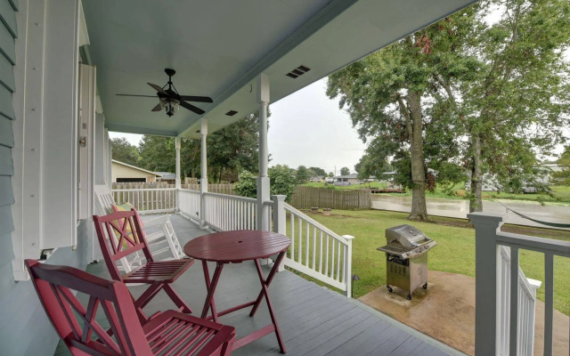 A Chateau on the Bayou Bed & Breakfast