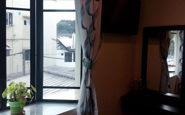 Hong Kong Hotel