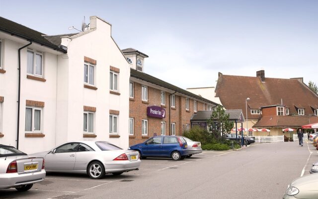 Premier Inn Basildon Rayleigh Hotel