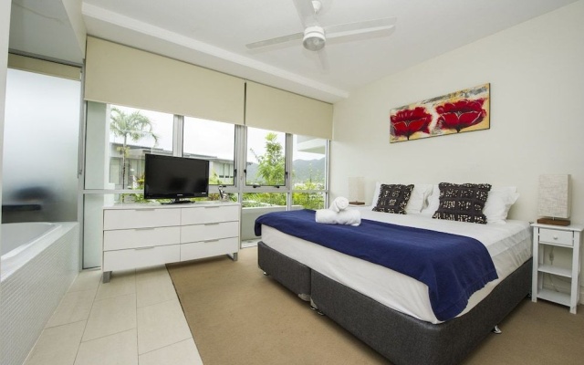 1 Bright Point Apartment 1208 – Guest Rooms – Magnetic Island