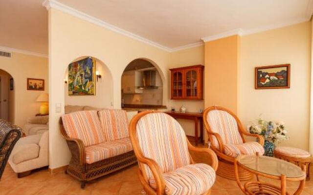 Carabeo 52 Apartments Casasol
