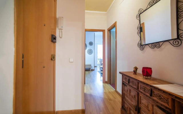 51FLO4-Well located apartment in Sant Antoni