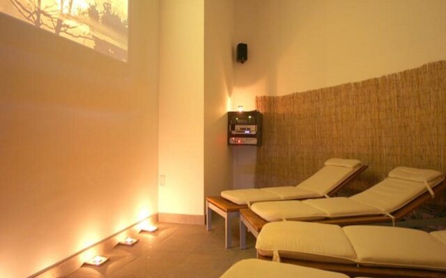 Senator Águilas Hotel