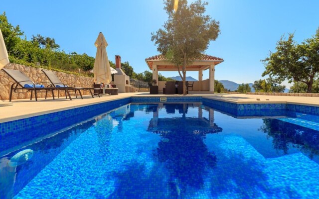 Hedera Estate, Villa Hedera VII