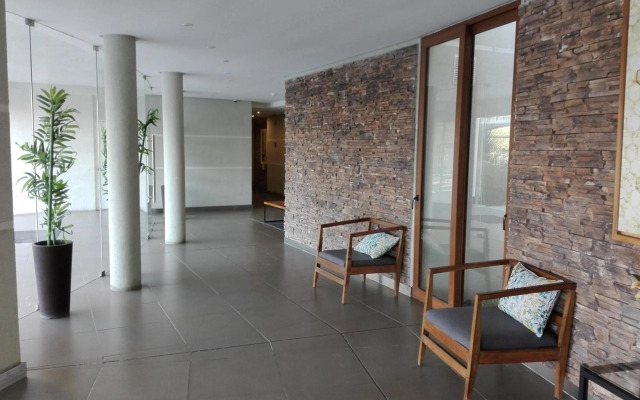 CONDOMINIO GRAN MARINA 2D 2B piscina 5p 604