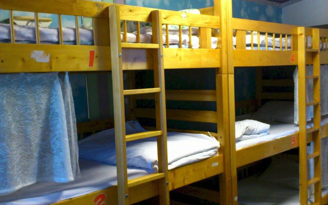 Family & bAKpAK Tokyo Hostel