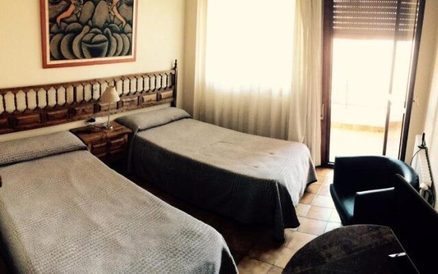 Hostal Mimosa