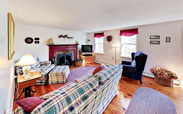 Daisy Street 12 - 4 Br Home
