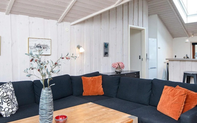 8 Person Holiday Home in Aabenraa