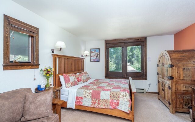 Manitou Lodge 1 1 Bedroom Hotel Room by Alpine Lodging Telluride