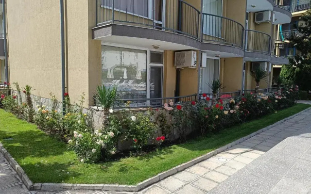 Rose Residence