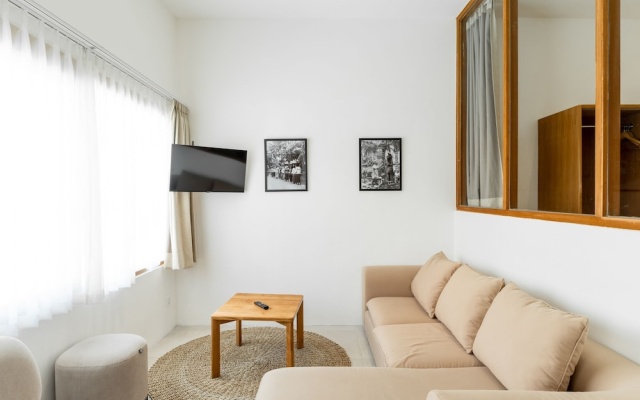 Berawa Village Managed by CPM Bali – Guest Rooms – Tibubeneng