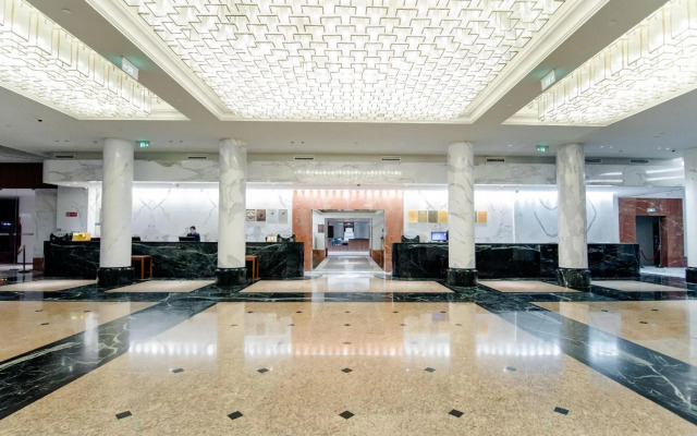 Weihaiwei Hotel