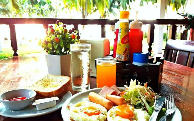 CAPITAL O1142 Laemkum Beach Resort