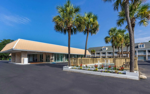 Quality Inn & Suites