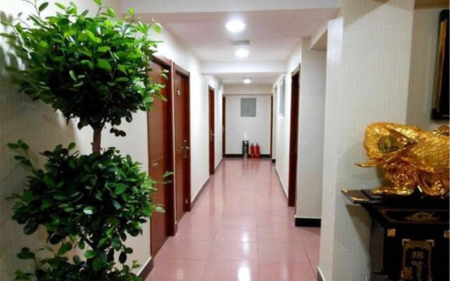 Chengde Huatang Hotel