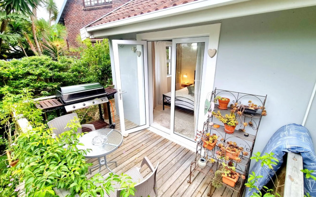 Crescent Cottage, where the ocean meets the forest
