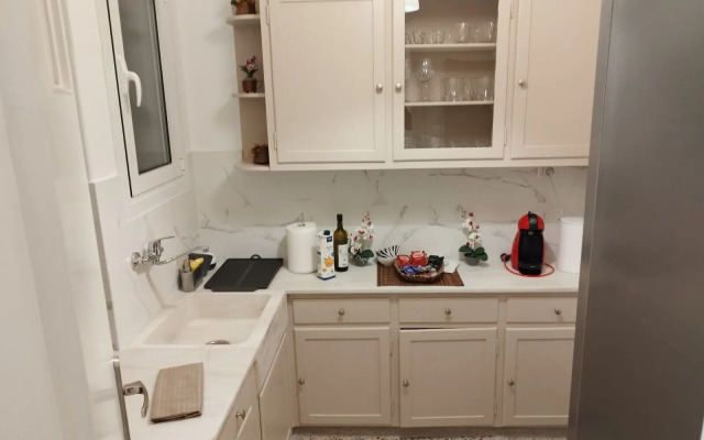 Zeus at the 3rd floor