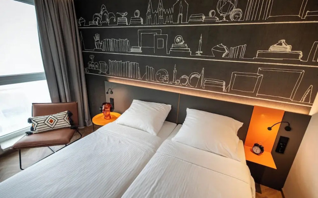 LOGINN Hotel Köln Airport