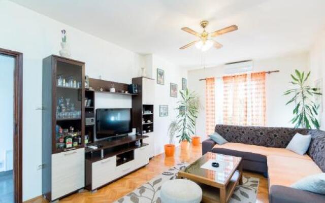 Apartment Lena