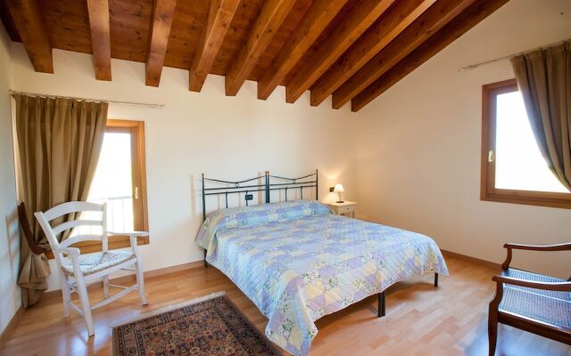 Agriturismo Crocerone B&B