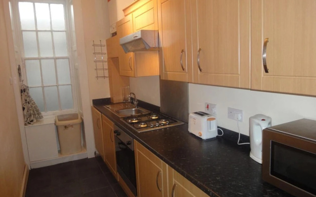 Heart of Edinburgh City Flat