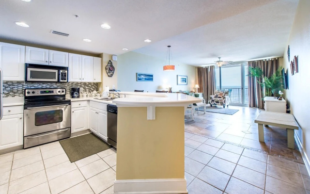 Majestic Beach Towers 2-603